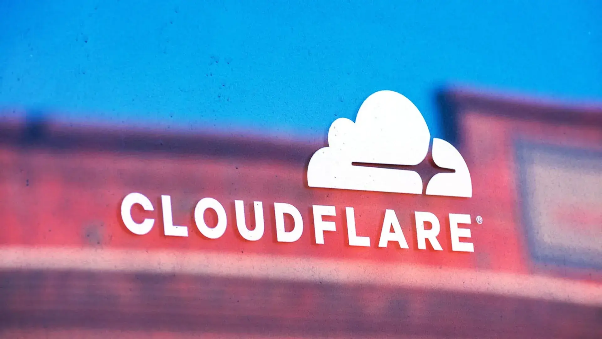 Conexión segura y eficiente a través de Cloudflare